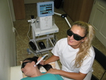 Nový terapeutický laser